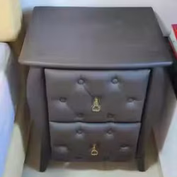 床头柜
