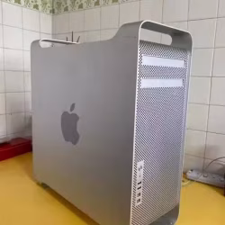 Mac Pro  台式电脑