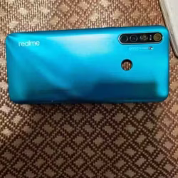 Realme q