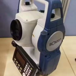 全站仪