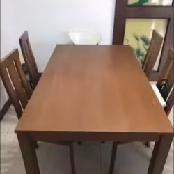 餐桌
