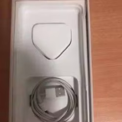 iPhone 8plus 女生一手机全套配件完好，九成新