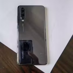HUAWEI P30