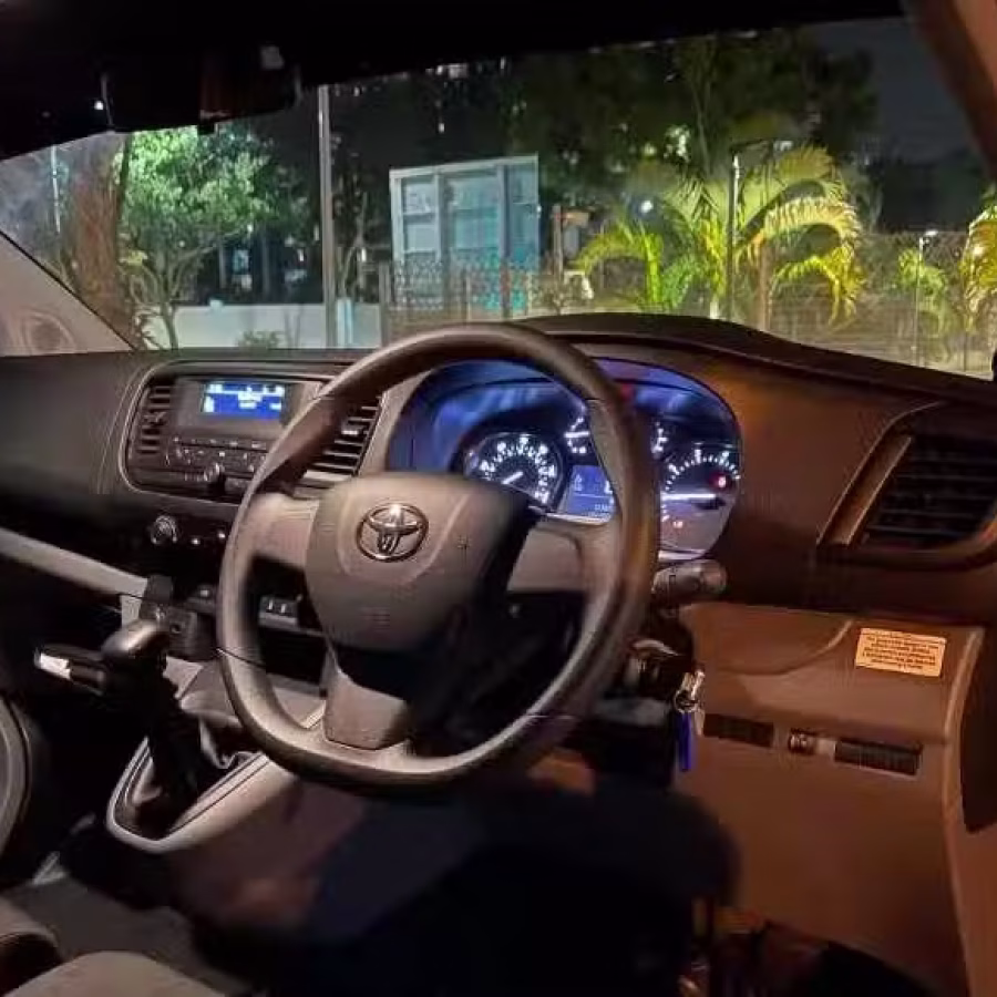 低价出售 丰田 面包车 柴油 手动档 | Toyota Proace 2.0M 图片 5
