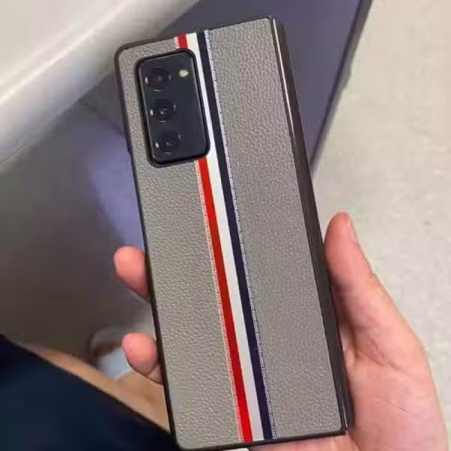 三星手机9.9新（Galaxy Z fold2 5G） 图片 1