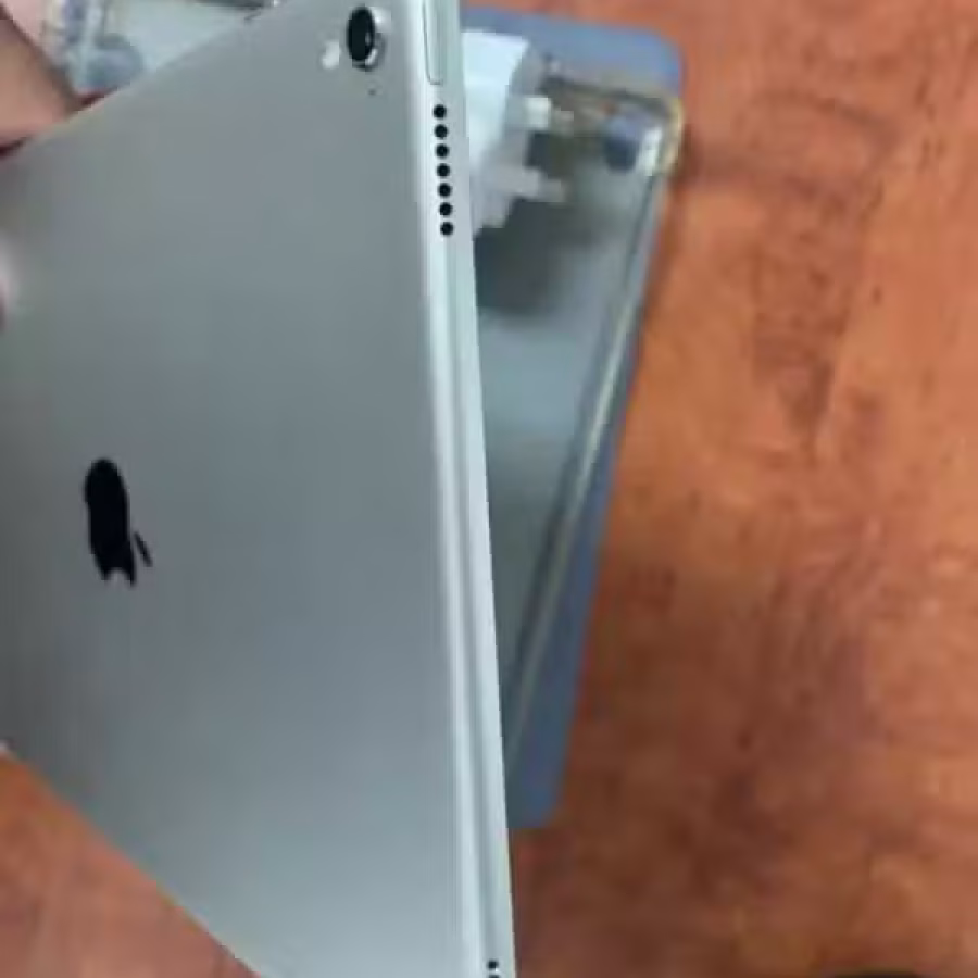 9.99新的ipad pro9.7英寸，无任何磕碰原装机$349 图片 5