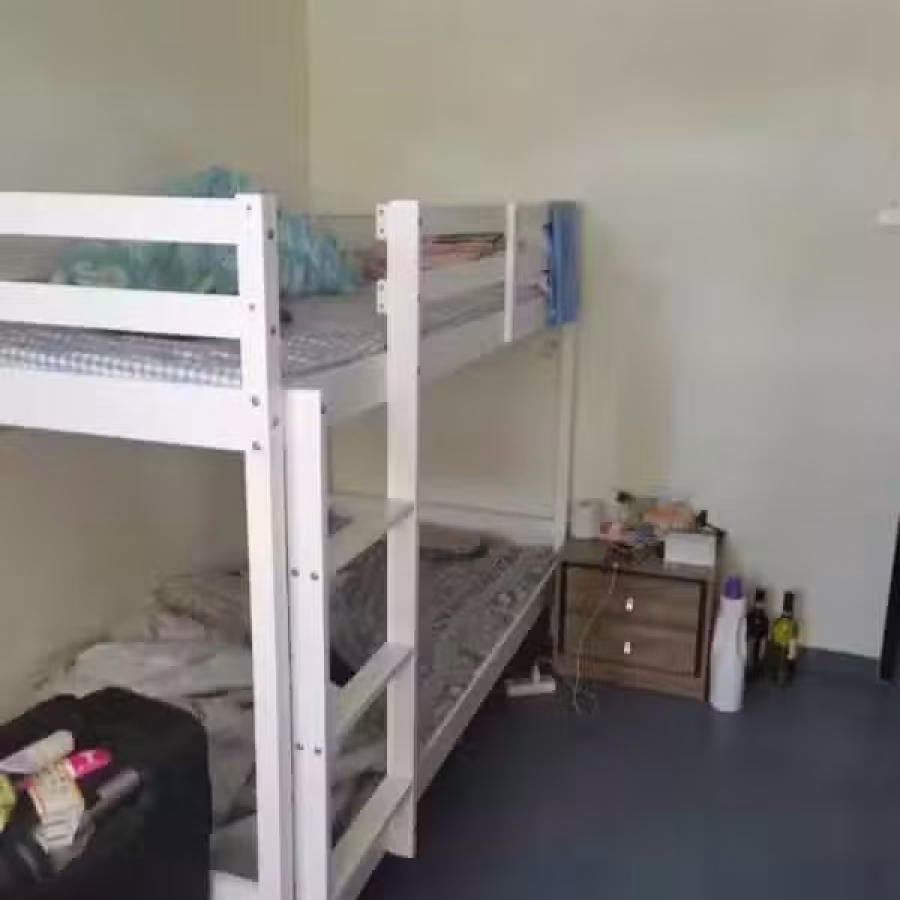 Hougang ave 3 blk 7 可报服务业地址，现普通房诚招男搭房4人/ 图片 1