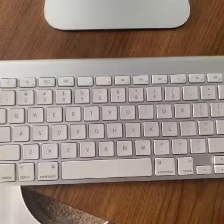 iMac 21寸台式电脑 图片 2
