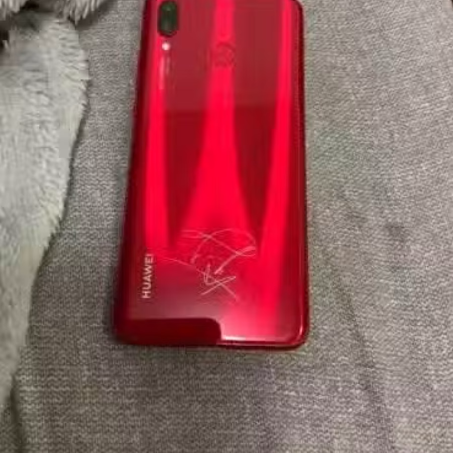 华为nova3 易烊千玺定制签名款 128G 支持谷歌 双卡双待 图片 3