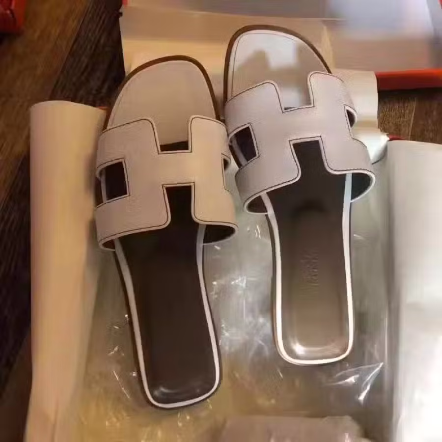 大牌牛皮凉拖 女鞋，实物拍摄，所见及所得 图片 1