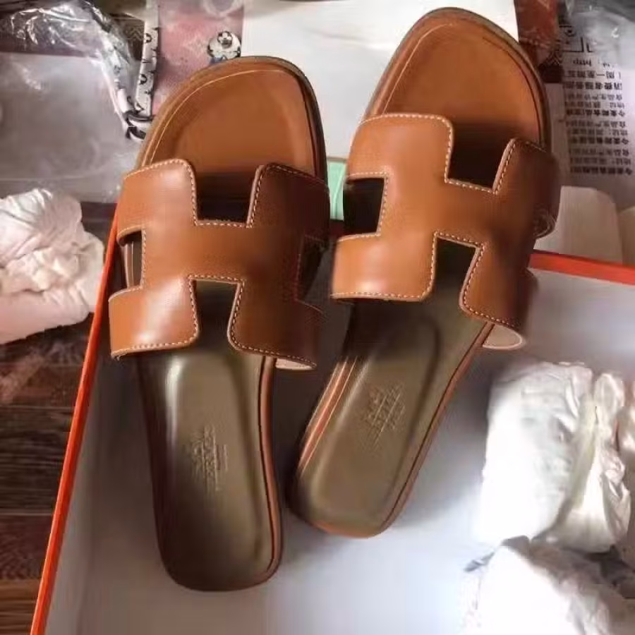 大牌牛皮凉拖 女鞋，实物拍摄，所见及所得 图片 3