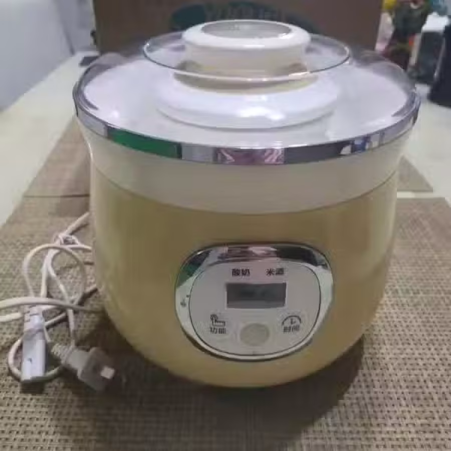 9.5成新小熊酸奶机，米酒机 - 陶瓷内胆 图片 1