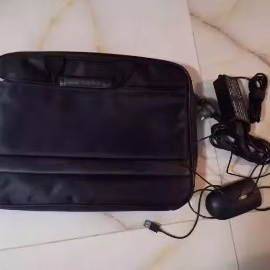 Lenovo 笔记本电脑 图片 1