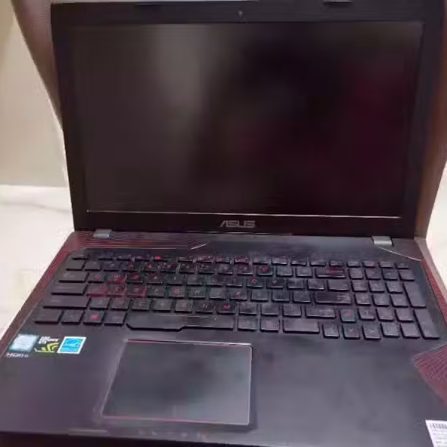 Asus ROG 游戏笔记本电脑 图片 2