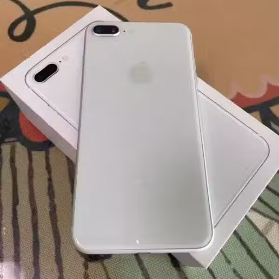 iPhone 8 Plus 256G silver  图片 3
