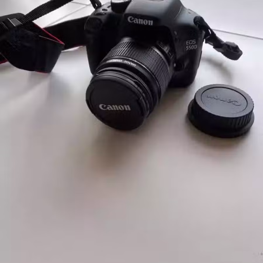佳能550D单反相机 图片 1