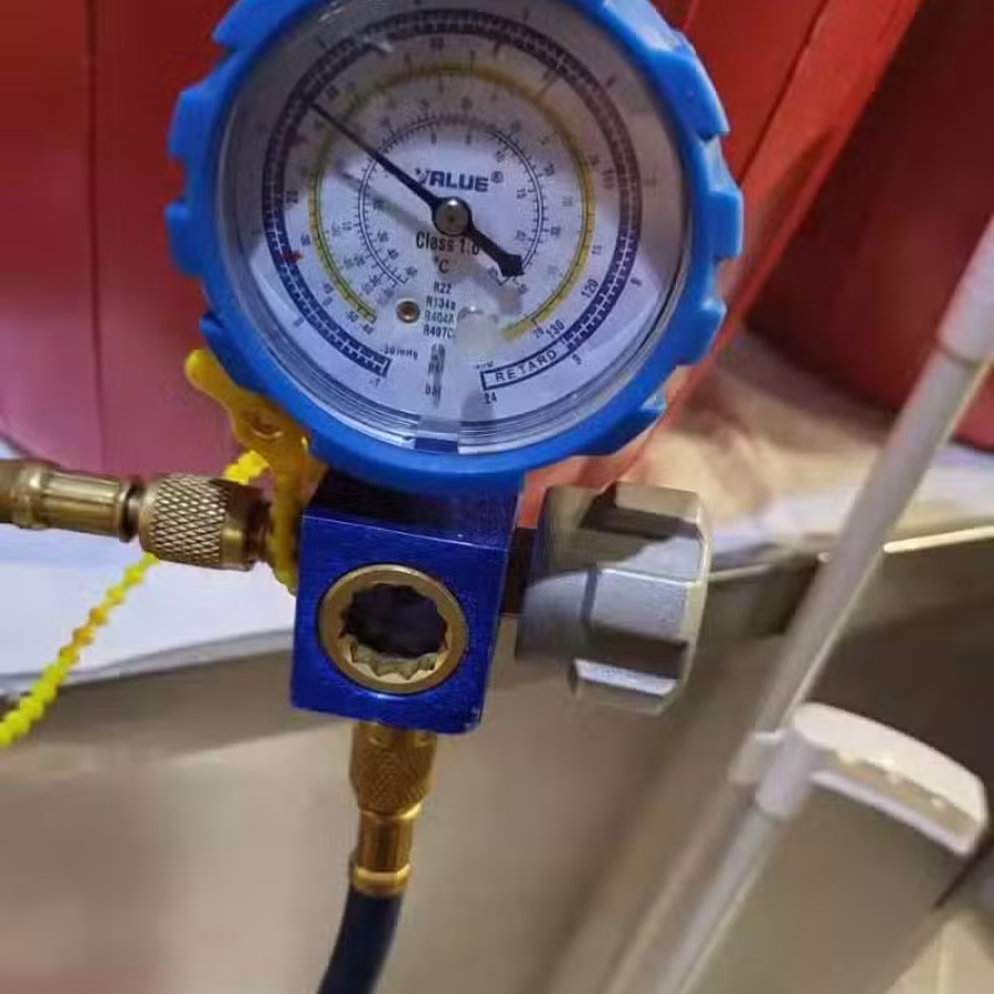 Servicing 维修 FNB kitchen equipment　 图片 8
