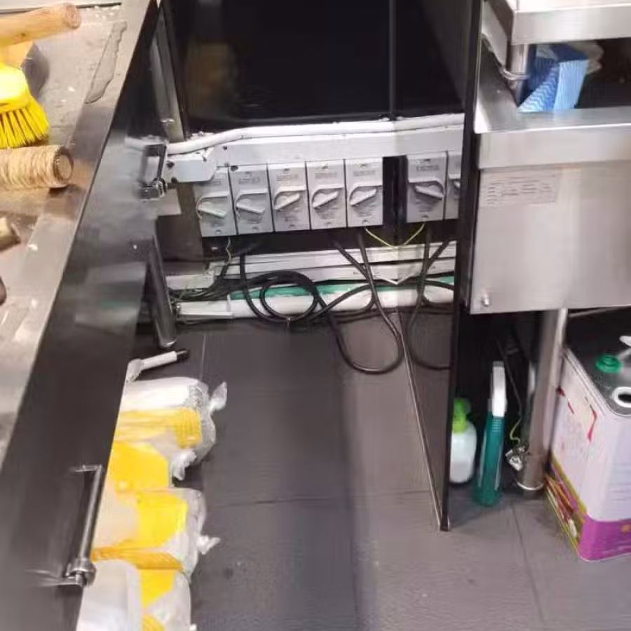 Servicing 维修 FNB kitchen equipment　 图片 9