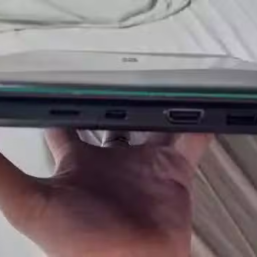 华硕x570zd  15.3英寸游戏本 图片 2
