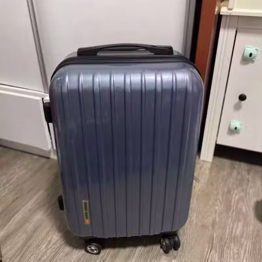 处理一些带不走的行李箱，每个箱子价格都在图片里有，以上物品不讲价 图片 5