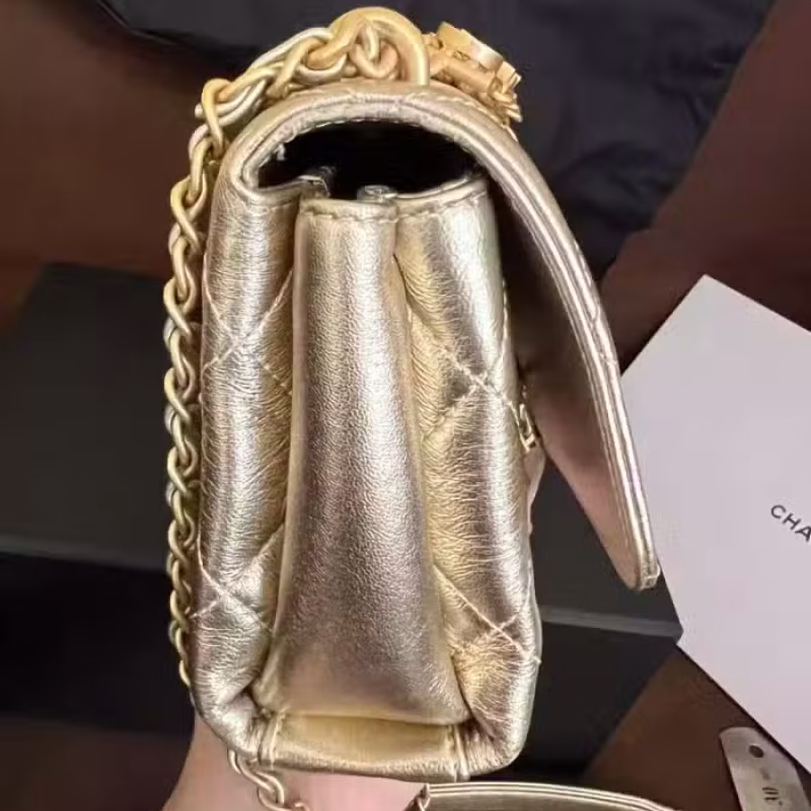 chanel金色侧背包 图片 3