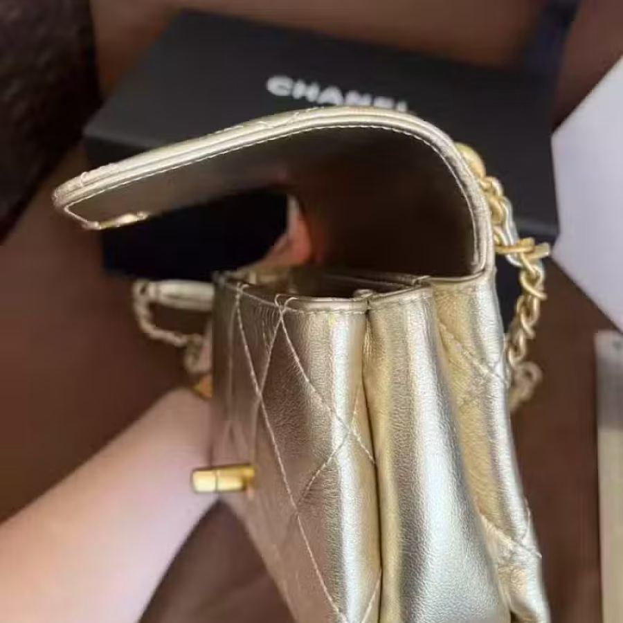 chanel金色侧背包 图片 4