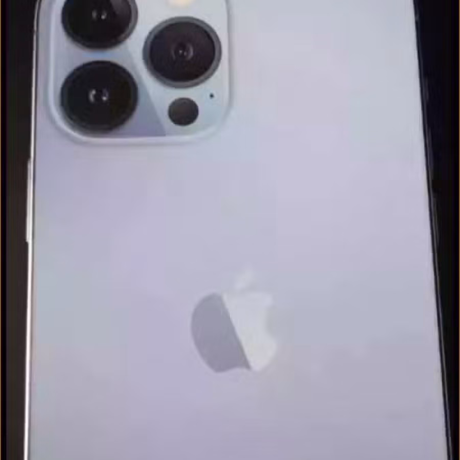收1部新的Iphone 13 Pro Max 256G.颜色：苍岭绿或者远峰蓝， 图片 1
