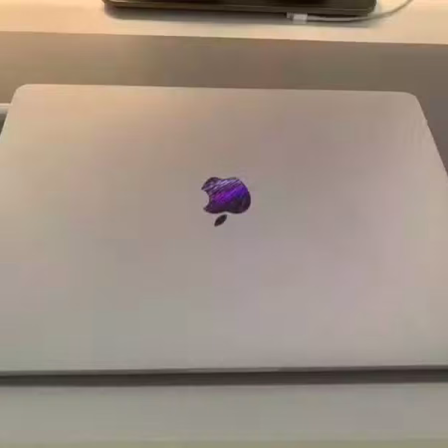 转让一台Macbook Pro 13笔记本 电池全新！有意者请联系！ 图片 1