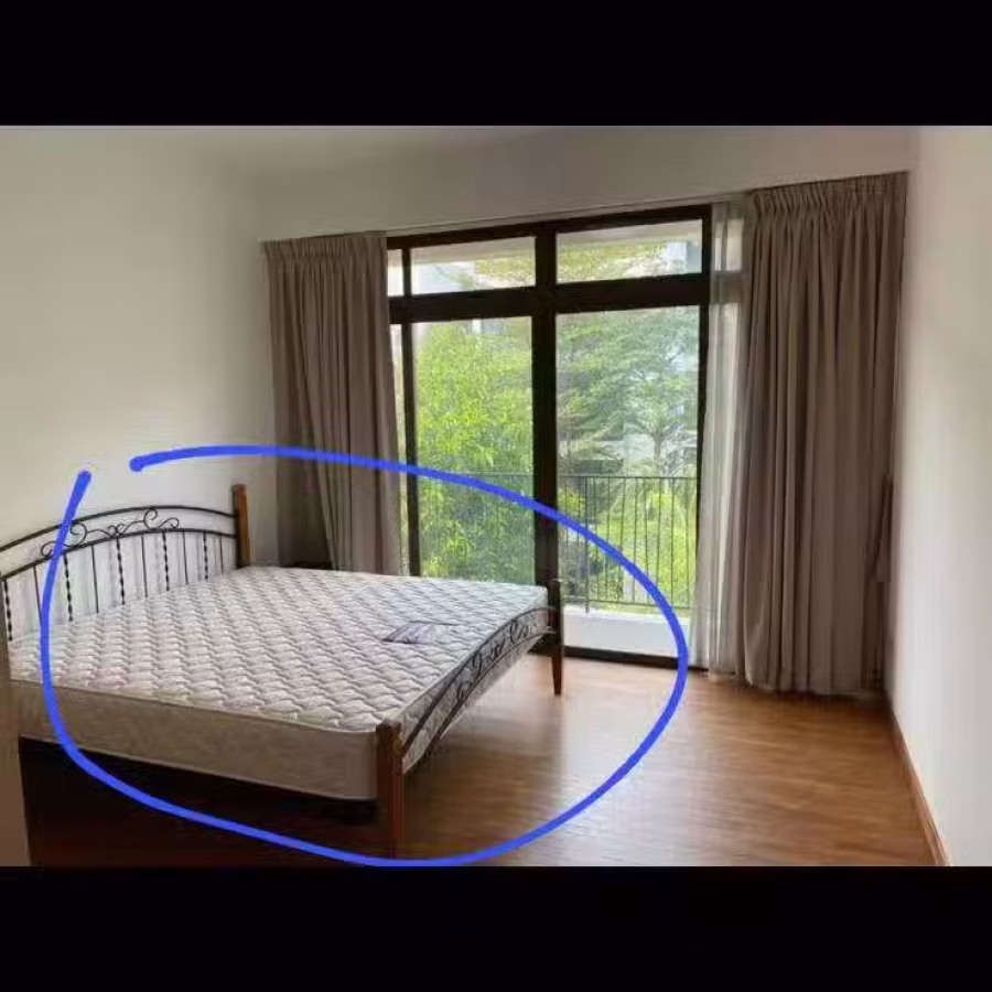 便宜二手家具买卖。仓库储存货物。 图片 1