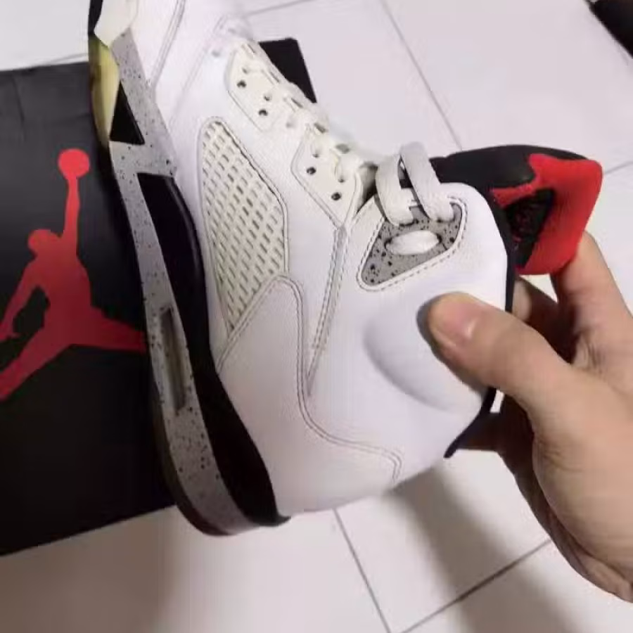 低价处理 NIKE/椰子/Adidas/AJ5 高端真皮白水泥 耐克气垫 图片 23