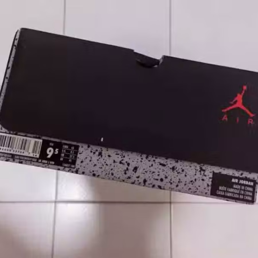 原价$489 处理$169 AJ5 乔丹 Air Jordan5 经典版白水泥  图片 4