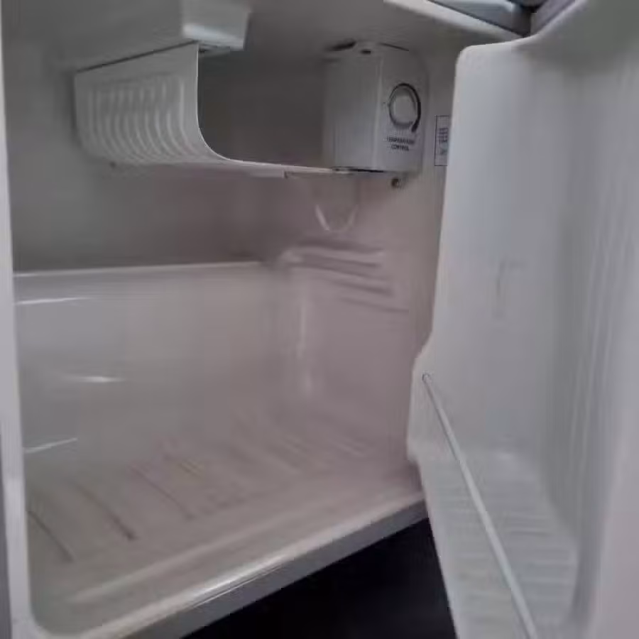 小电冰箱特价转让 图片 2