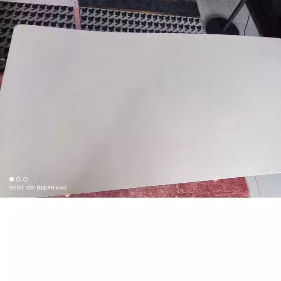 全新桌子桌面有点不平 图片 1