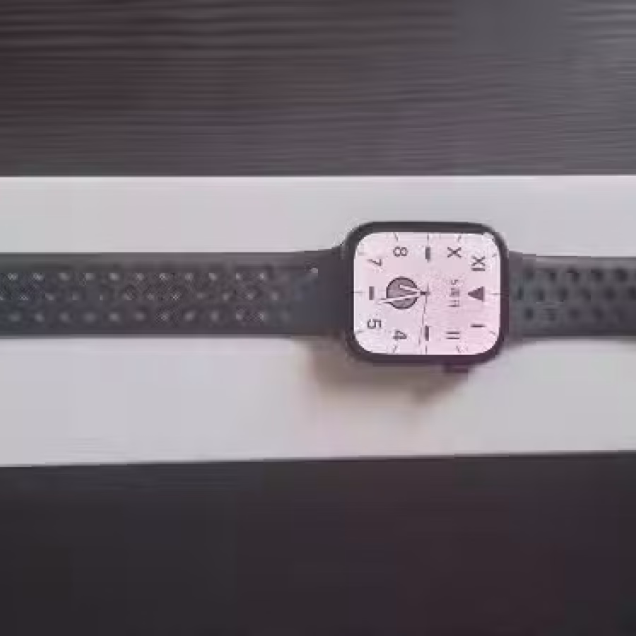 Apple Watch S7 黑色 GPS 45mm 图片 3