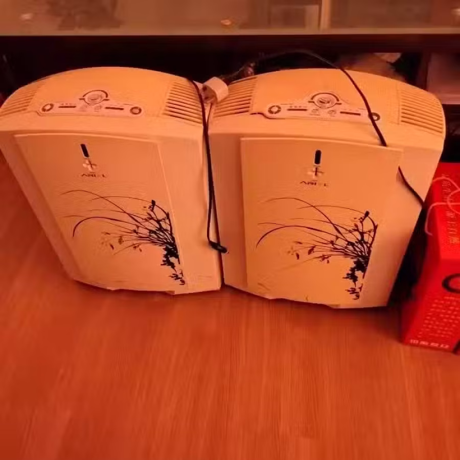 室内空调和各种排插 图片 1