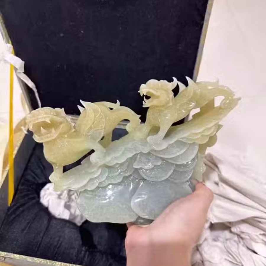 秀玉雕刻子母貔貅 图片 2