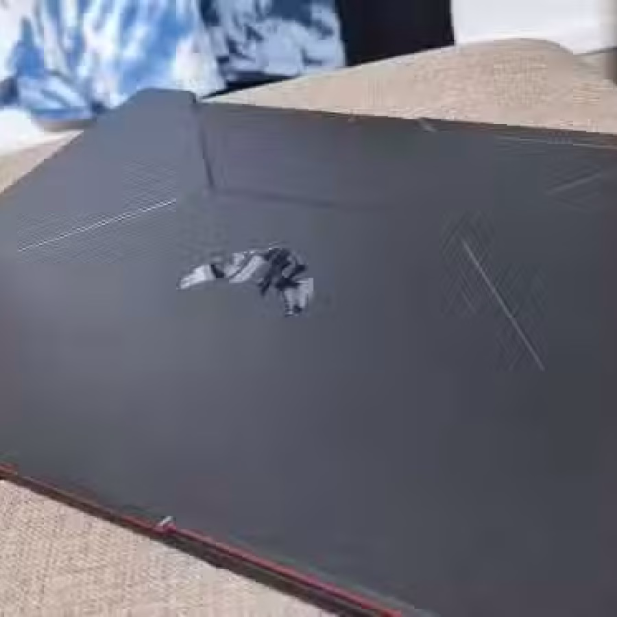 华硕飞行堡垒 ryzen 7 4800h 144赫兹15.6寸屏幕 图片 4