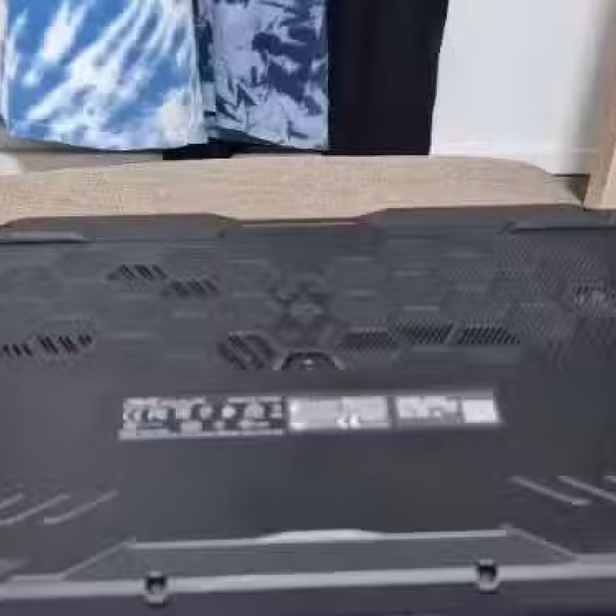 华硕飞行堡垒 ryzen 7 4800h 144赫兹15.6寸屏幕 图片 6