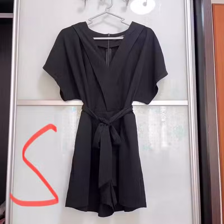 全新.9.9新，9.5新女装，一律2块 图片 33