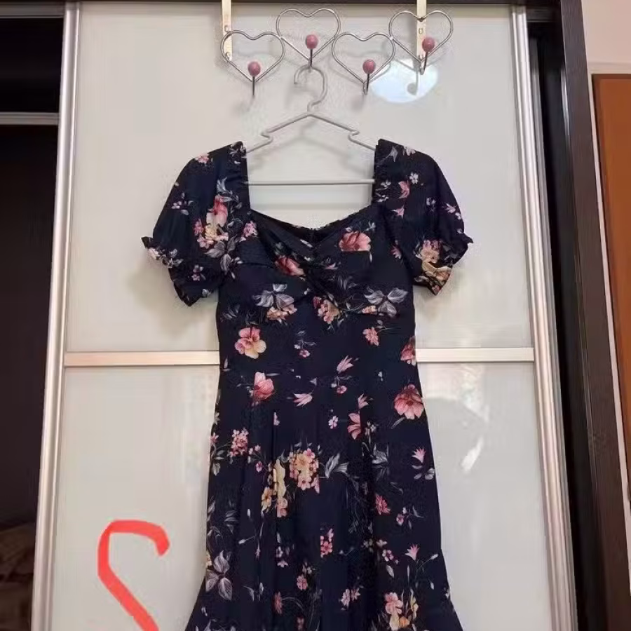 全新.9.9新，9.5新女装，一律2块 图片 32