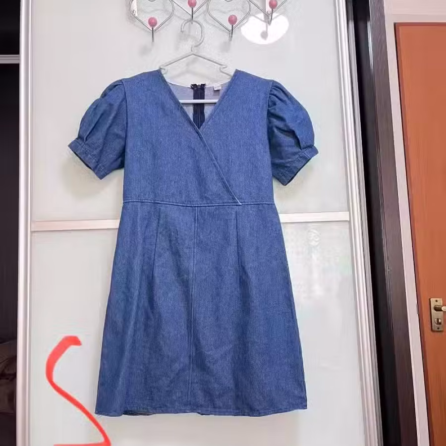 全新.9.9新，9.5新女装，一律2块 图片 8