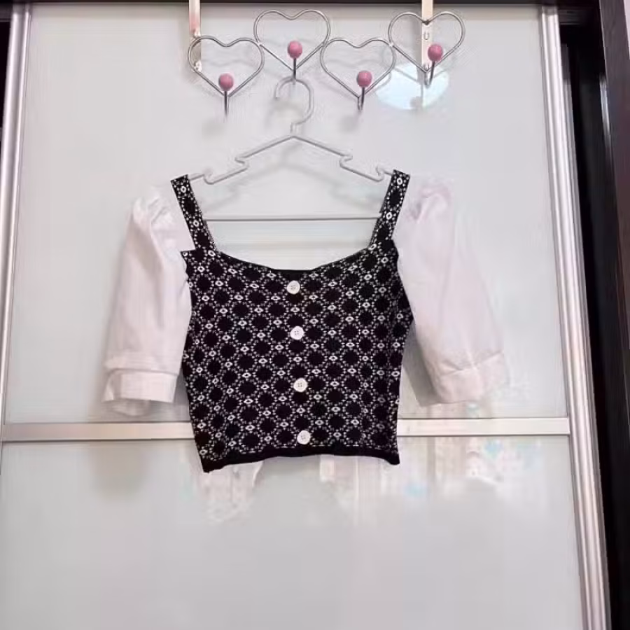 全新.9.9新，9.5新女装，一律2块 图片 20