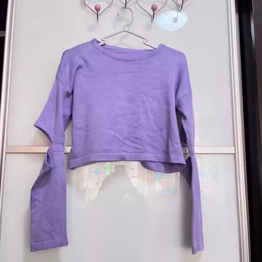 全新.9.9新，9.5新女装，一律2块 图片 18