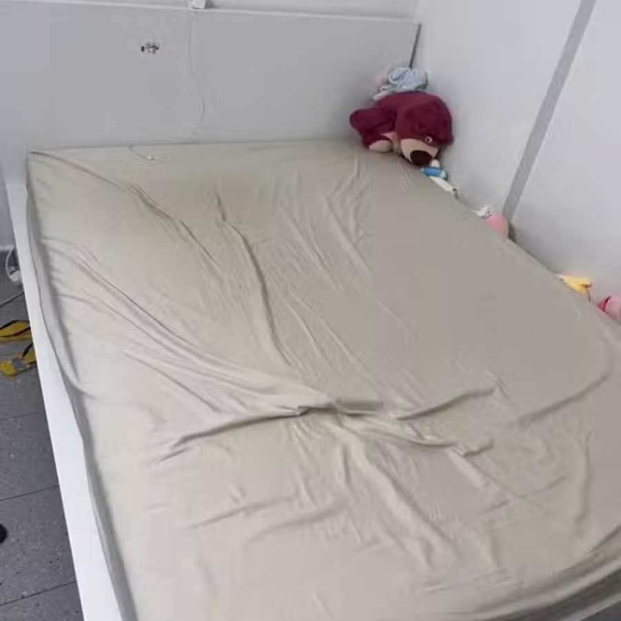 床床垫送桌子 图片 1