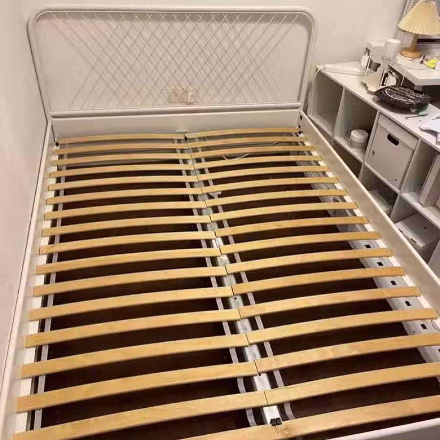 150x200 双人Ikea床+床垫（送两个靠枕） 图片 2