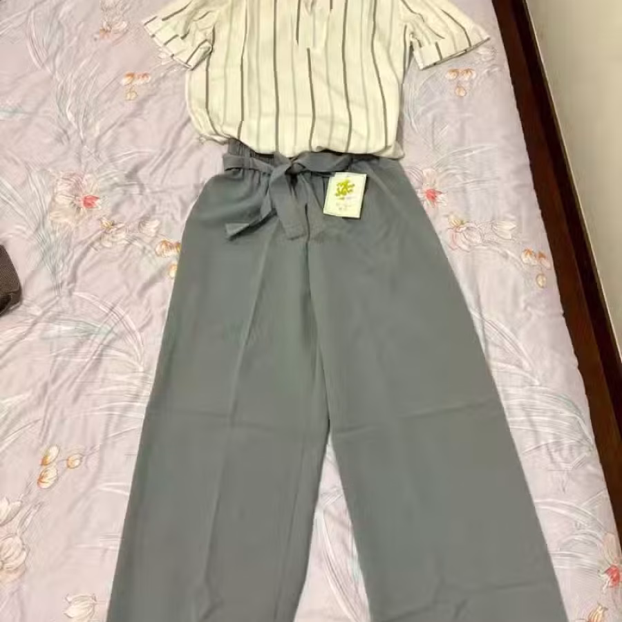 衣服 图片 1