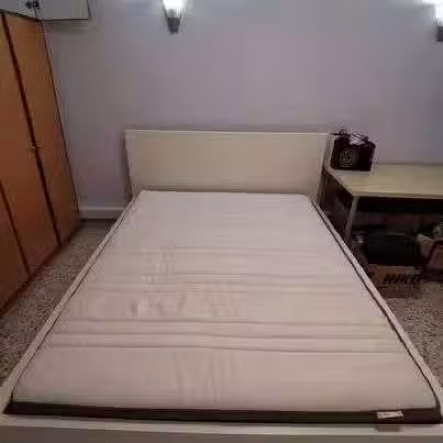 IKEA Hovag Queen Size床褥+IKEA床架 图片 2