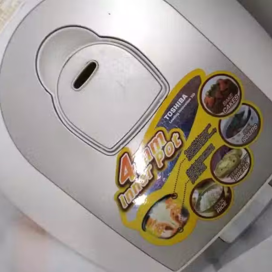 九成新电饭锅 toshiba 名牌 全新 (几乎没用) 图片 1