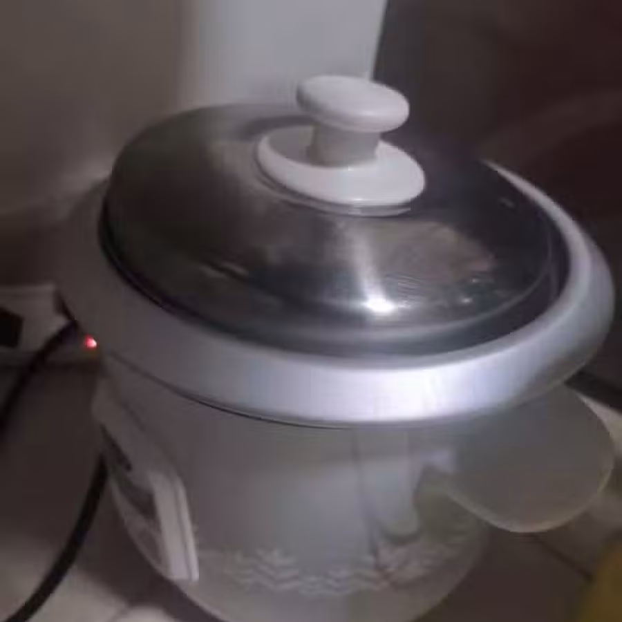 先驱，百美，一个铝锅新的，一个小电饭锅打包30块 图片 2