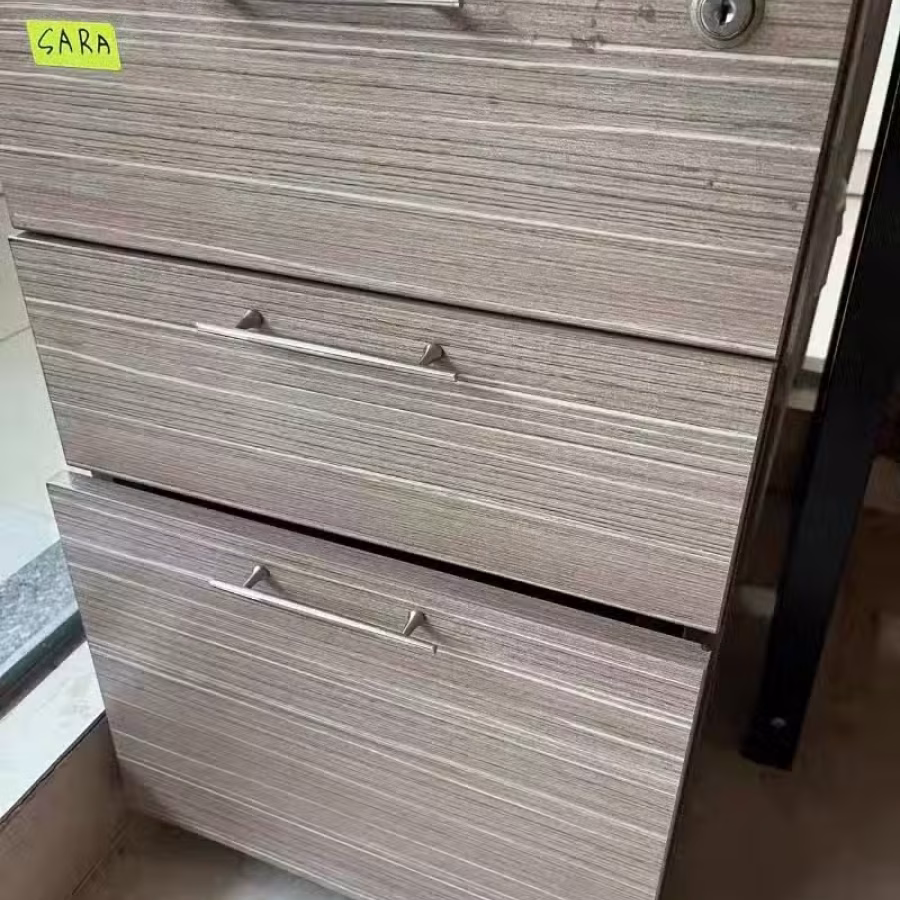 二手木色办公抽屉柜 图片 1